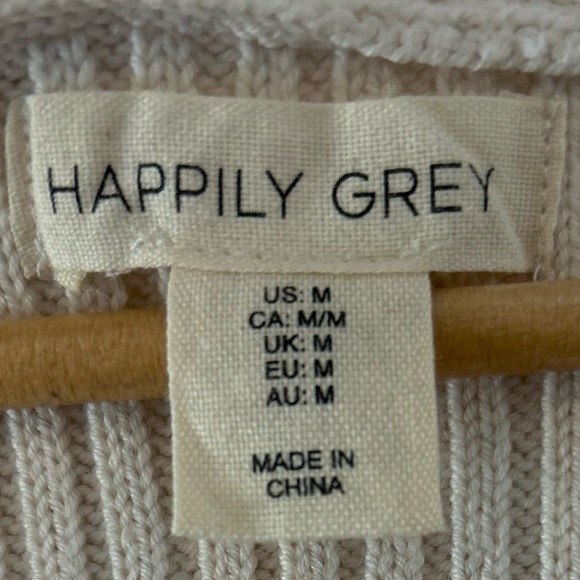 Happily Grey Medium Cream Cropped Sweater with Buttons - Picture 3 of 4